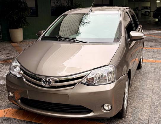 TOYOTA ETIOS 1.5 XLS 16V FLEX 4P AUTOMÁTICO TOYOTA ETIOS 1.5 XLS 16V FLEX 4P AUTOMÁTICO